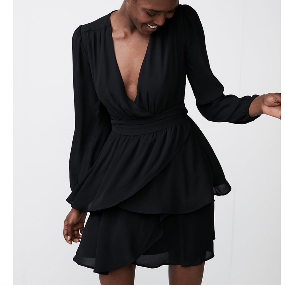 NWT! Express plunging tiered fit and flare dress